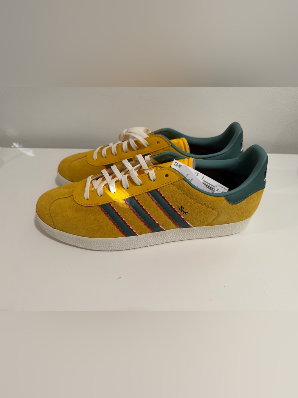 Adidas Gazelle Suede Low-Top Sneakers - Yellow/Green size 11.5